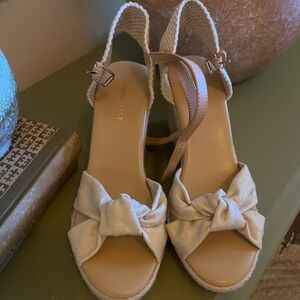 Women’s Nine West size 9 wedge heel